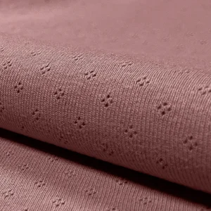Ajour tricot stof, fijn wieber motief, donker oud roze. Y923
