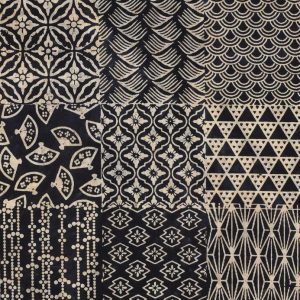 Batik katoen stof, patchworkprint, beige/blauw. P171