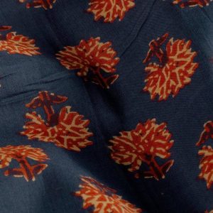 Batik poplin voile katoen stof, boompjesprint, donkerblauw/roest/zand. Y640