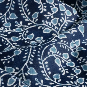 Batik poplin voile katoen stof, paisley takjesprint, blauw. Y643