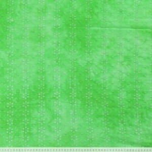 Broderie katoen stof, tie dye, opengewerkte bloemetjes, groen. C747