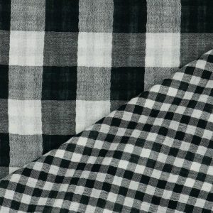 Dubbeldoek katoen stof, ruit, 2-zijdig, zwart/offwhite. C184