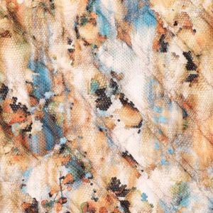 Gestepte doorgestikte gewatteerde stof, schuine ruit met sierstiksel, slang- en bladprint, okergeel/blauw. X1172