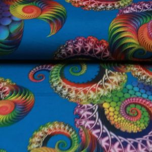 Texture stof, fantasie print, blauw/ regenboog. Q384