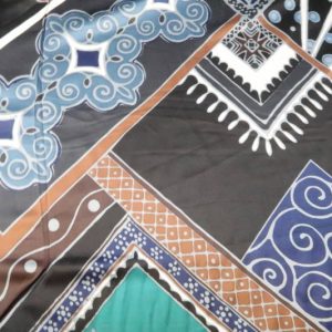 Satijn stof, grote vlakken print, divers, zwart/bruin/groen. Q3868