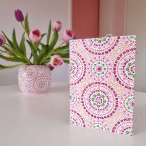 D.i.y. kaart (A5) voorbedrukt patroon Dots of Freedom full