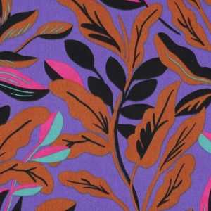 Katoen satijn stof, lush leaves print Nerida Hansen, paars. X1287