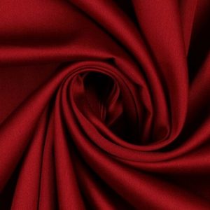 Poplin satijn stof, soepel vallend, bordeaux rood. PS012