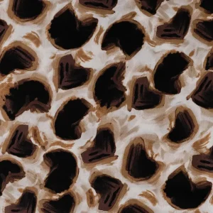 Viscose satijn stof, panter hartjesprint, zand/cognac/bruin. Y761