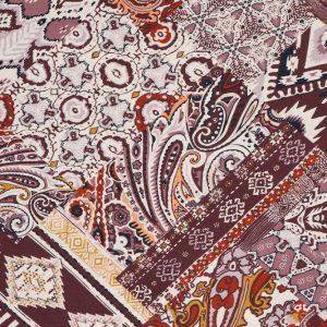 Viscose stof, schuine blokken en verschillende prints, paars/goud/lila. C223