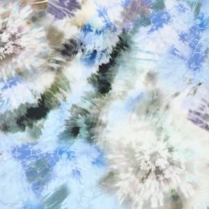 Viscose twill stof, tie dyeprint, blauw/paars/groen/camel. X966