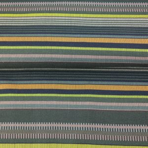 Stenzo tricot katoen stof, digitale print, strepen, groen/fel geel. Z0445