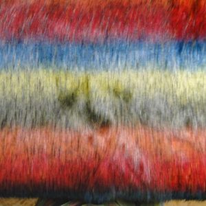 Aanbieding, bont stof, lang harig, multicolor gestreept. X700