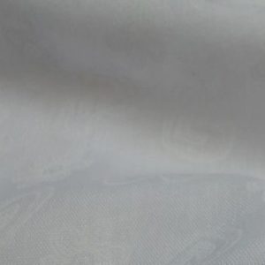 Voile stof wit met hart/bloem, B0391